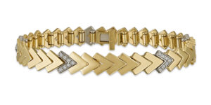Chevron complete bracelet with five diamond links