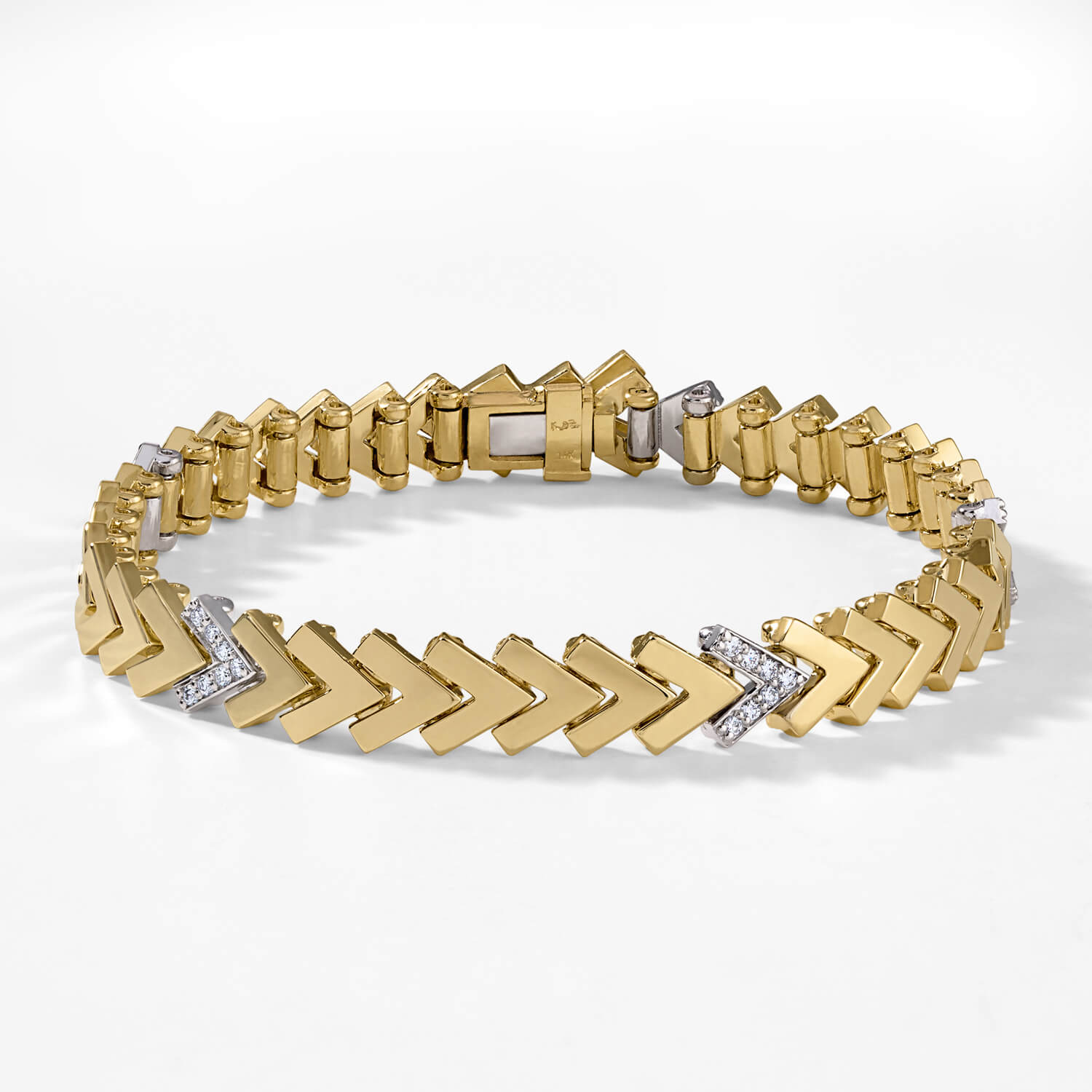 Chevron Five diamond links bracelet in Gold